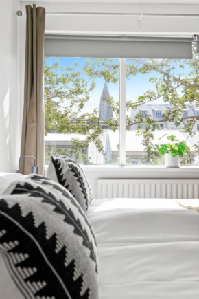 MainStreet Apartment in the Heart of Reykjavík